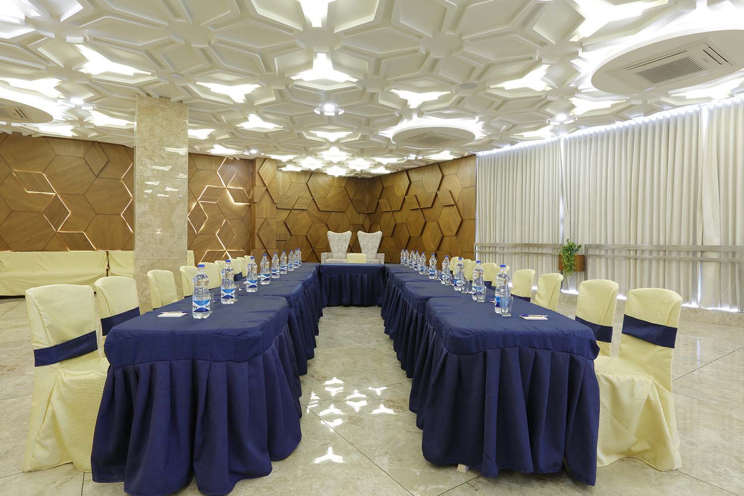 NOVUS BANQUET NOVUS BANQUET