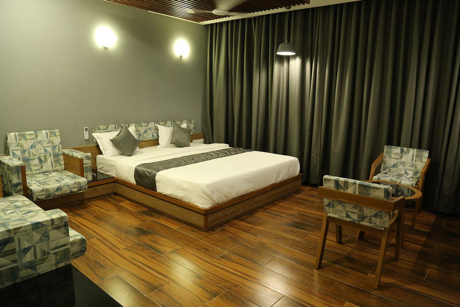 NOVUS ROOMS NOVUS ROOMS