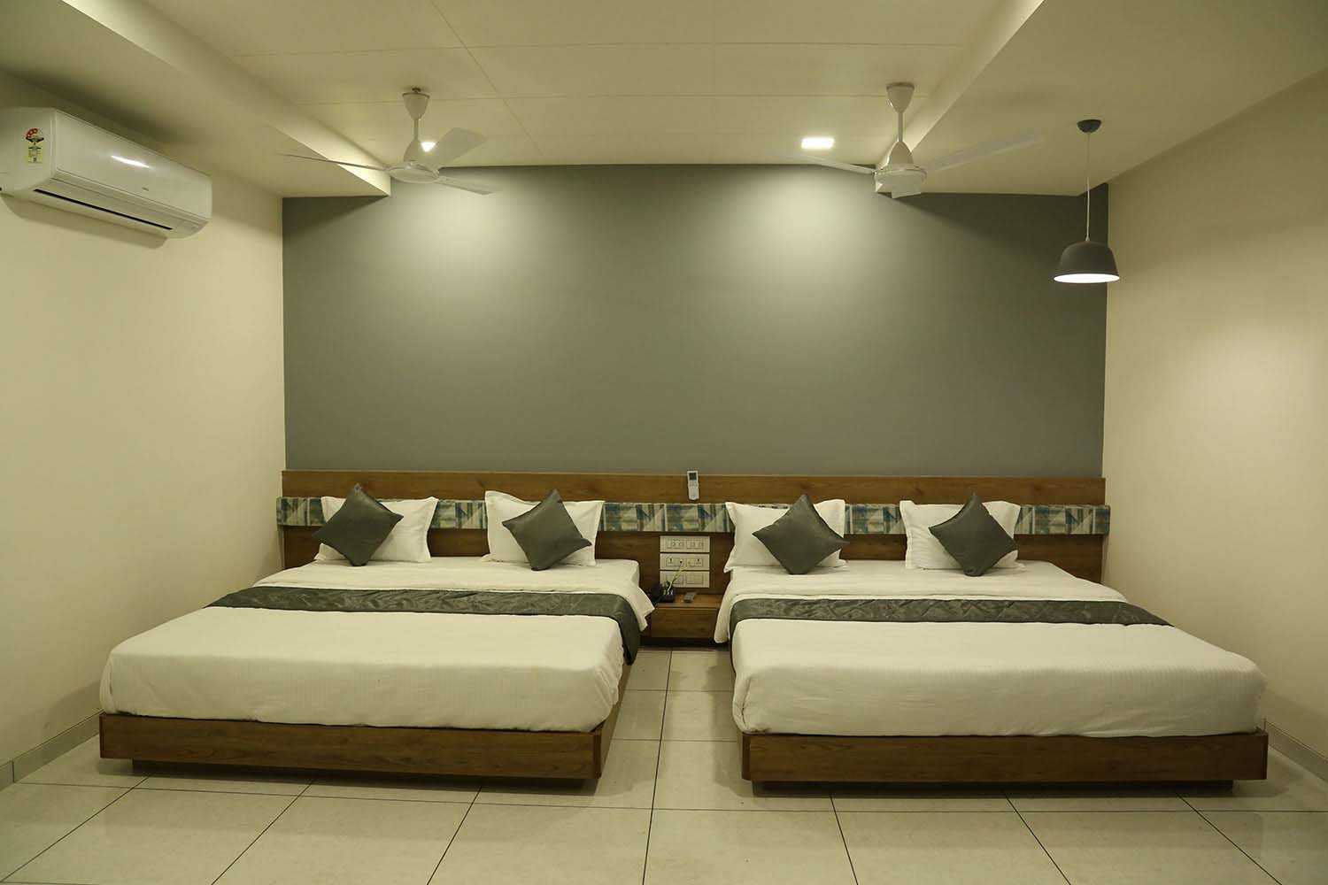 NOVUS ROOMS NOVUS ROOMS